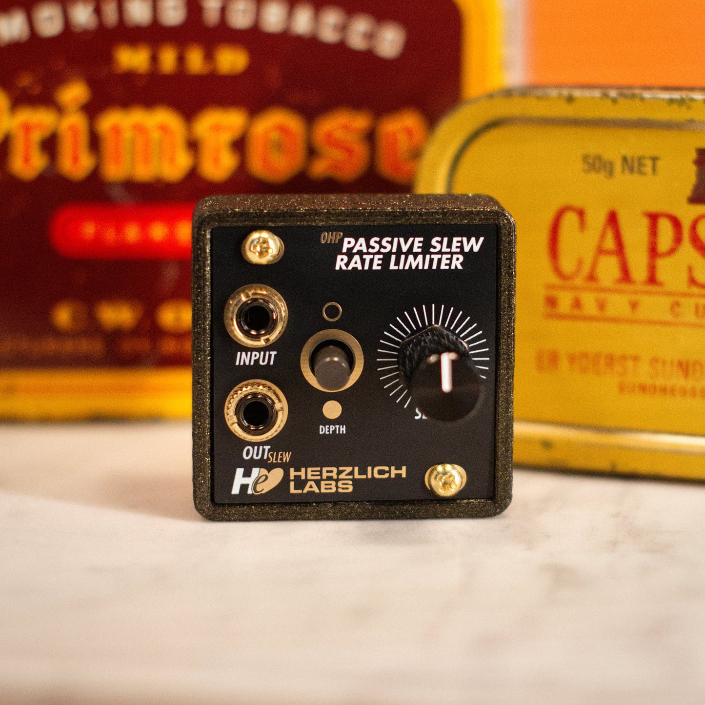 Passive Slew Rate Limiter - 0hp / 1U - Passive slew rate limiting utility