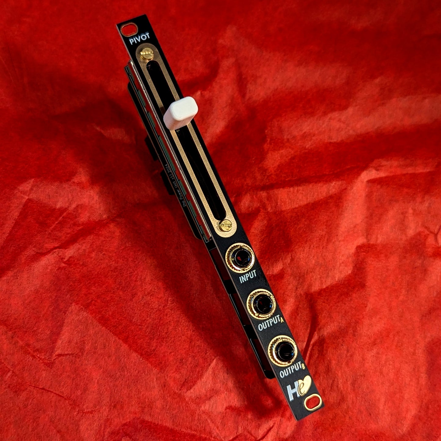 Pivot - 2hp - panner, wet/dry and balance control
