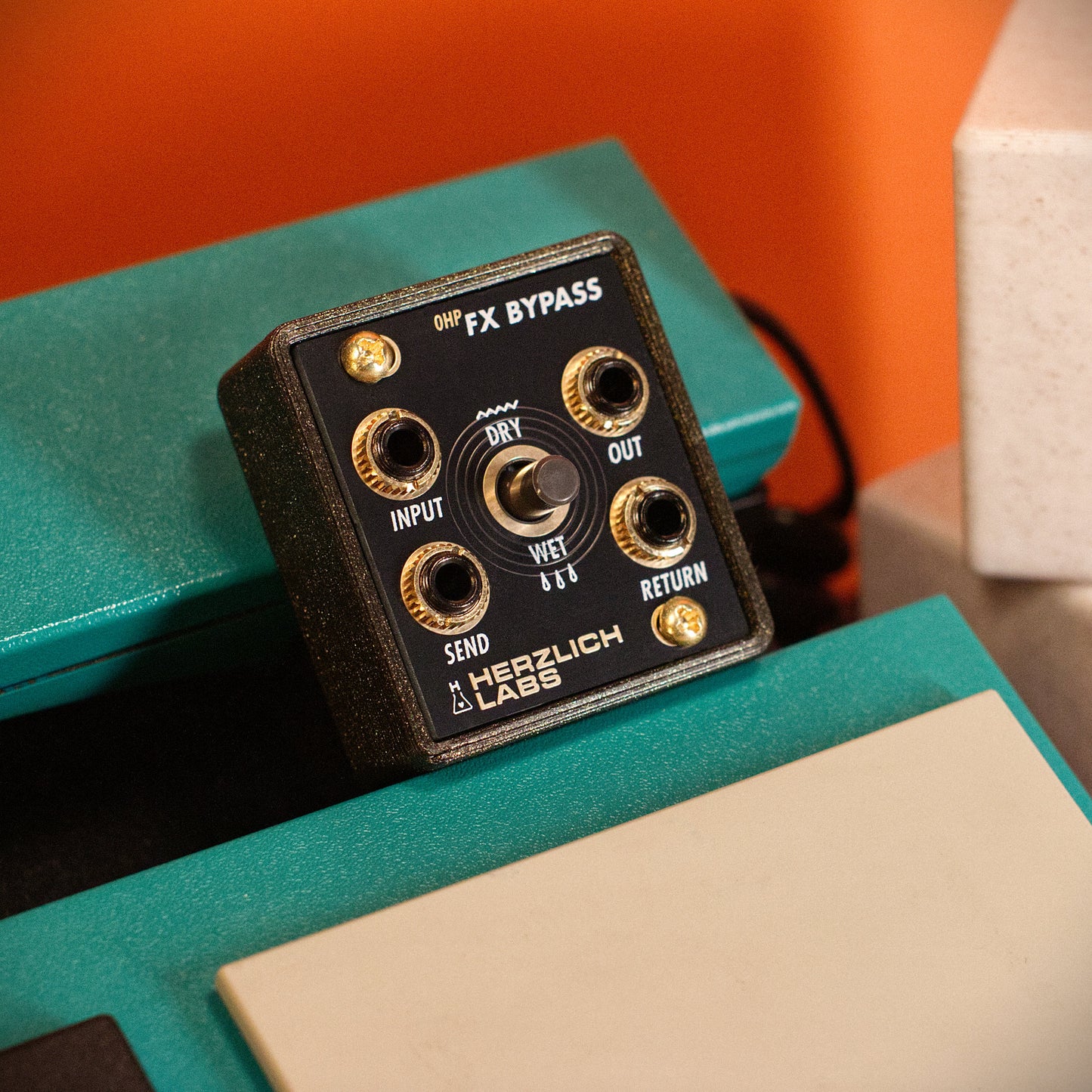 FX Bypass - 0hp / 1U - Passive FX send, return and bypass