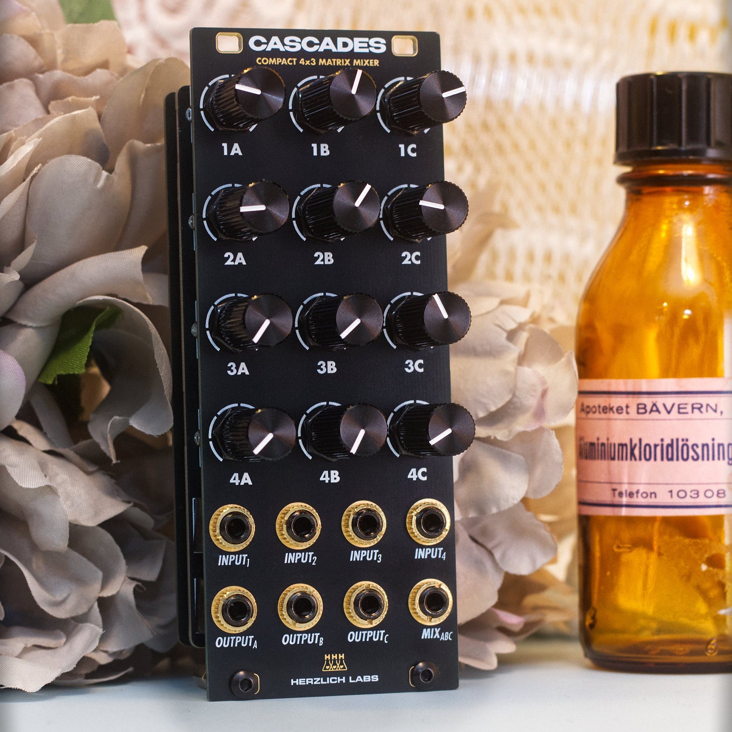 Cascades - 10hp - compact 4x3 matrix mixer